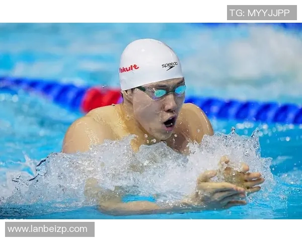 蛙泳速度提升技巧与训练方法全面解析助力游泳成绩突破 蛙泳速度提升技巧与训练方法全面解析助力游泳成绩突破