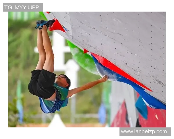 西安攀岩队的训练秘笈与技术掌控全解析 西安攀岩队的训练秘笈与技术掌控全解析